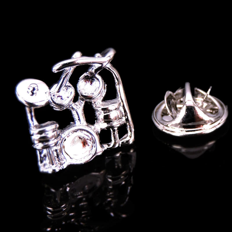 Music equipment violin horn Saxophone Guitar Brooch fashion men and women Lapel Pin clothing backpack accessories Badge