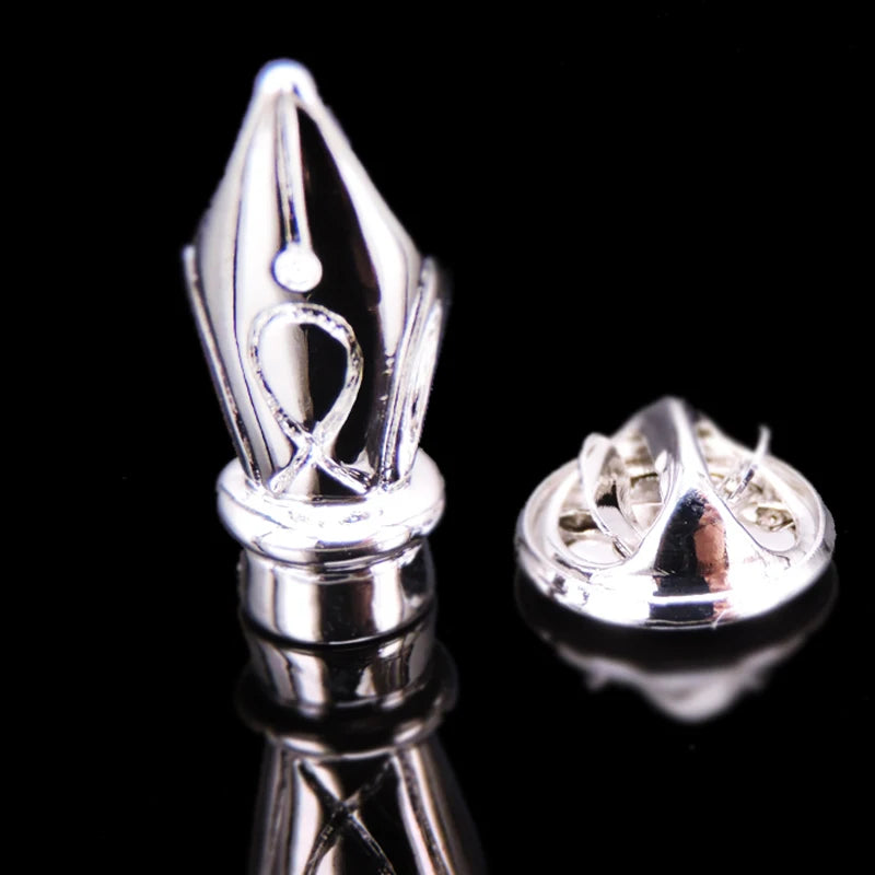 Music equipment violin horn Saxophone Guitar Brooch fashion men and women Lapel Pin clothing backpack accessories Badge