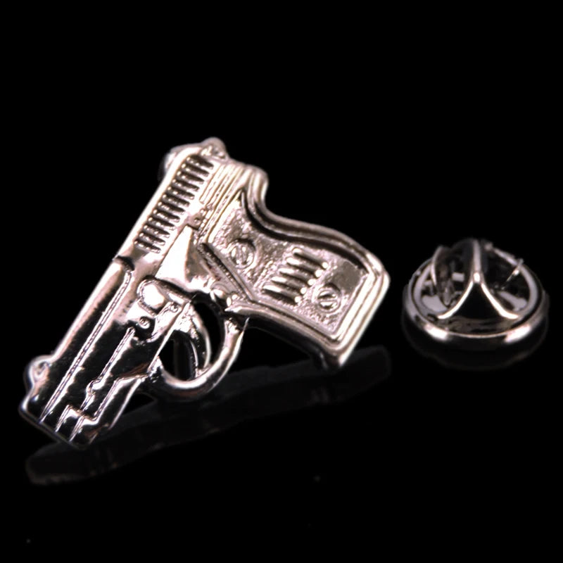 Music equipment violin horn Saxophone Guitar Brooch fashion men and women Lapel Pin clothing backpack accessories Badge