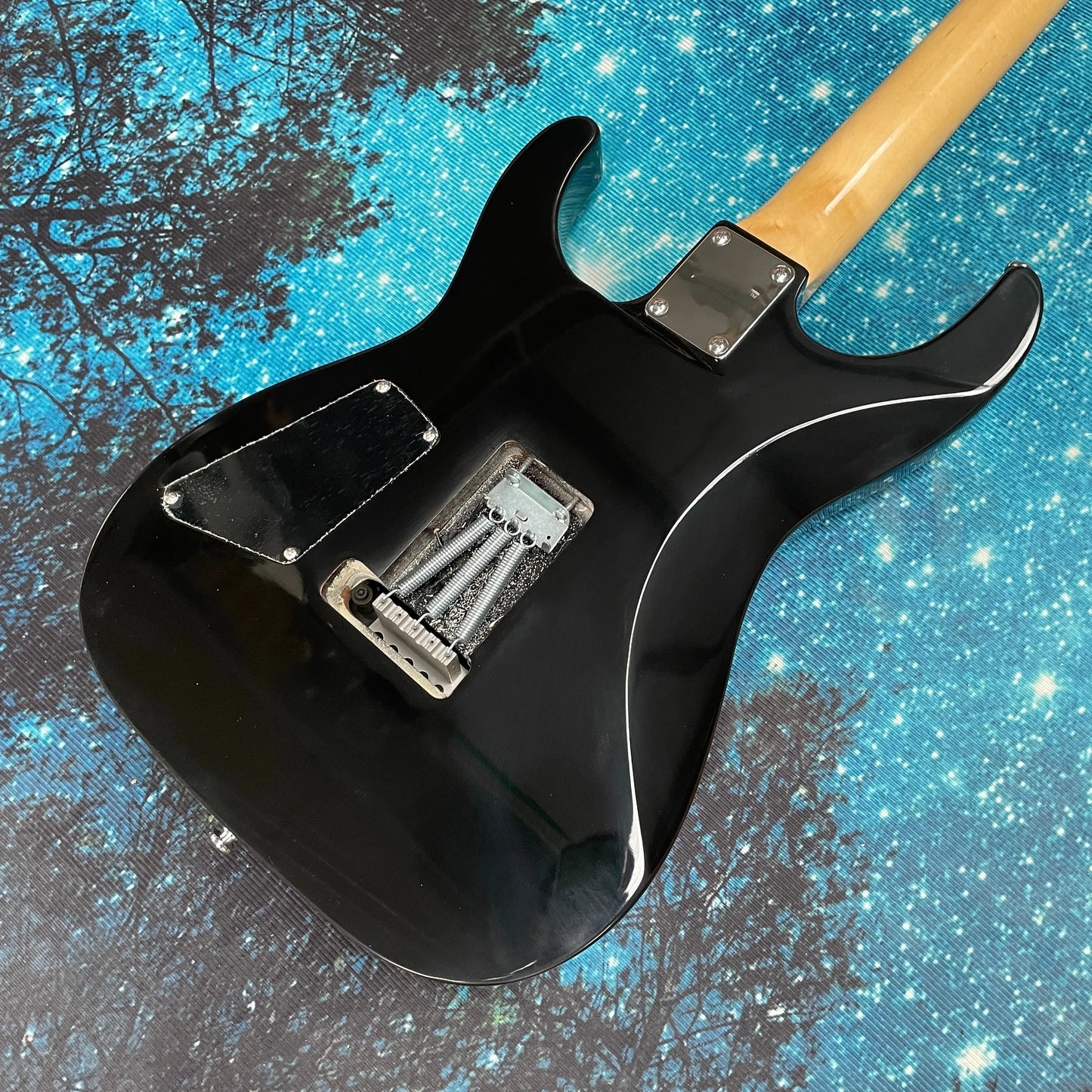 Customized art electric guitar, supporting whammy bar techniques and string bending guitars, 22-fret speed-playing electric guit