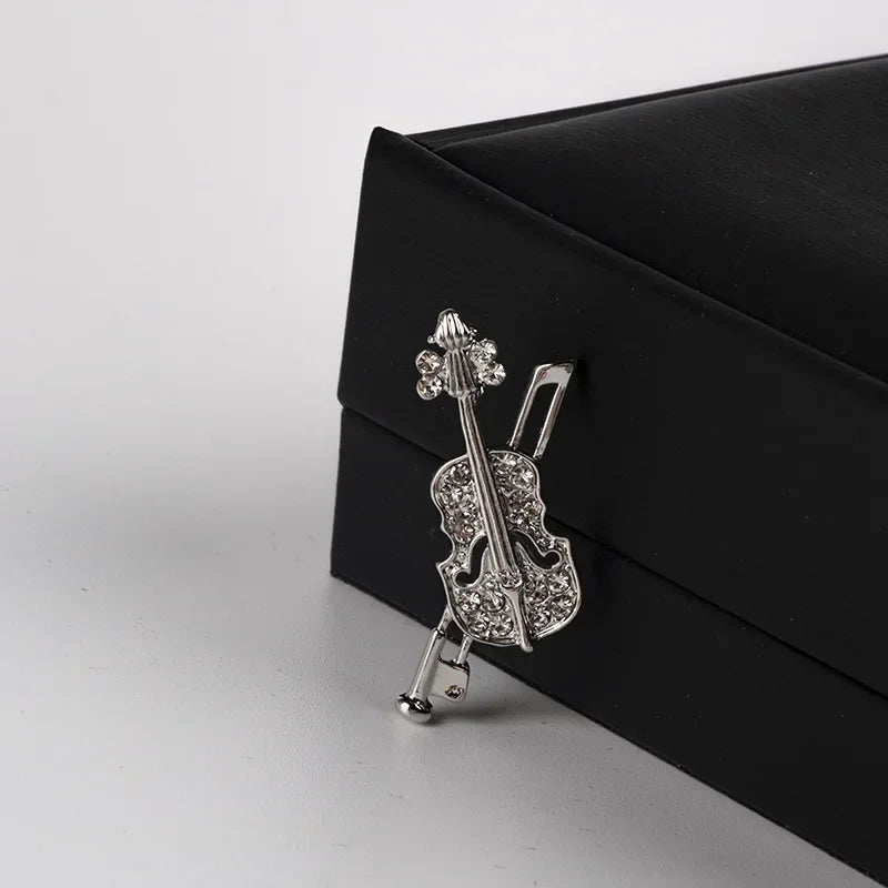 Korean Fashion Metal Crystal Violin Brooch Jewelry Luxury Music Equipment Classic Lapel Pins Gifts for Teacher Men Accessories