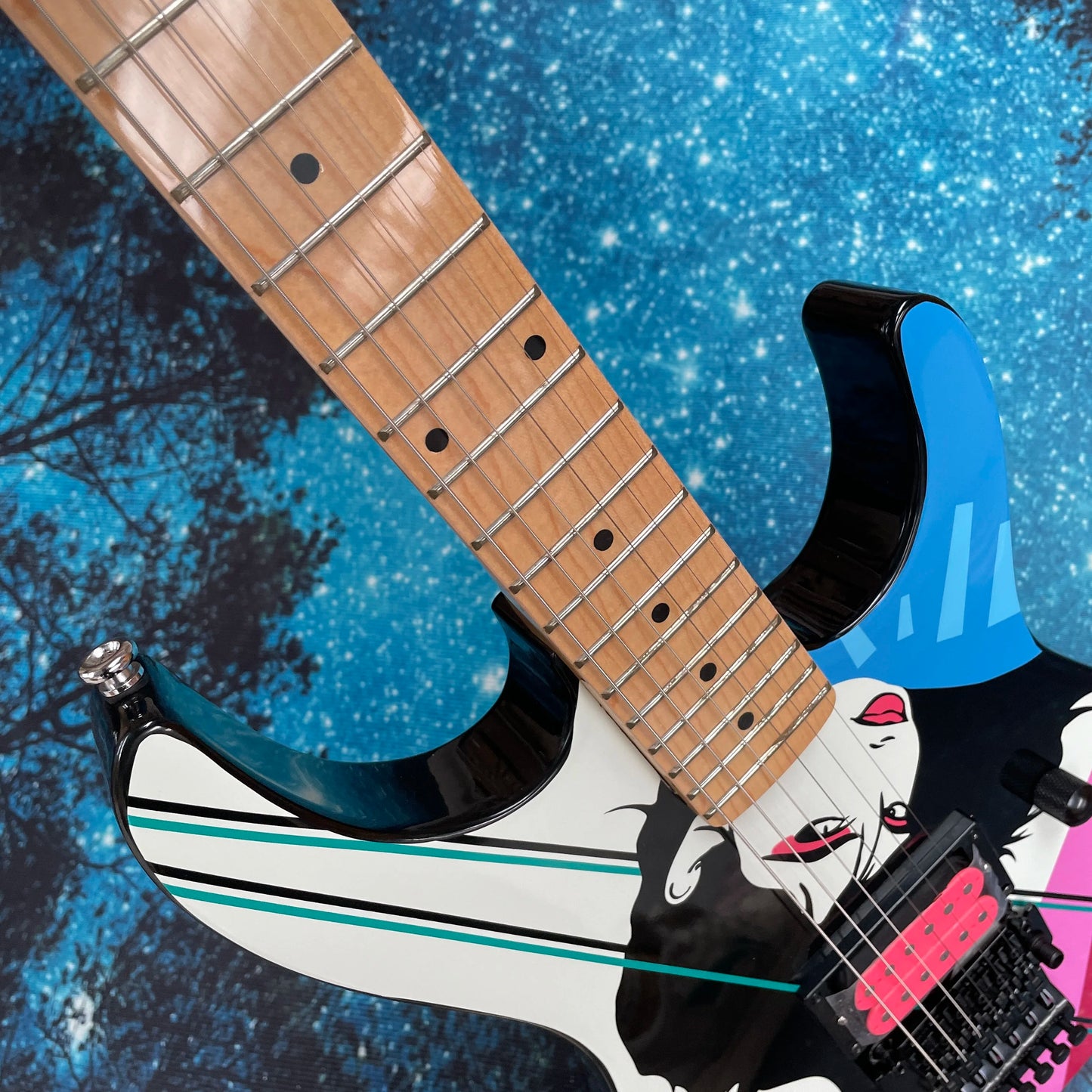 Customized art electric guitar, supporting whammy bar techniques and string bending guitars, 22-fret speed-playing electric guit