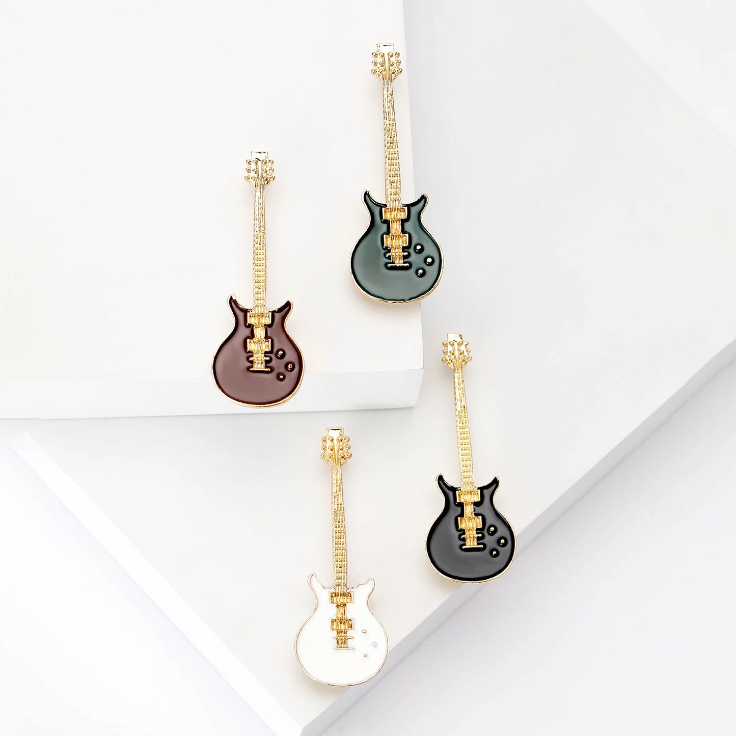 Enamel Violin Brooches for Women Unisex Rhinestone Music Equipment Pins Banquet Party Backpack Gifts Jewelry Accessories